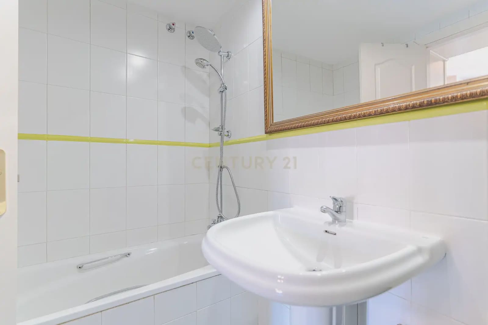 3 camera da letto Villetta Bifamiliare in vendita in Armilla con piscina - 349.000 € (Rif: 10048068)