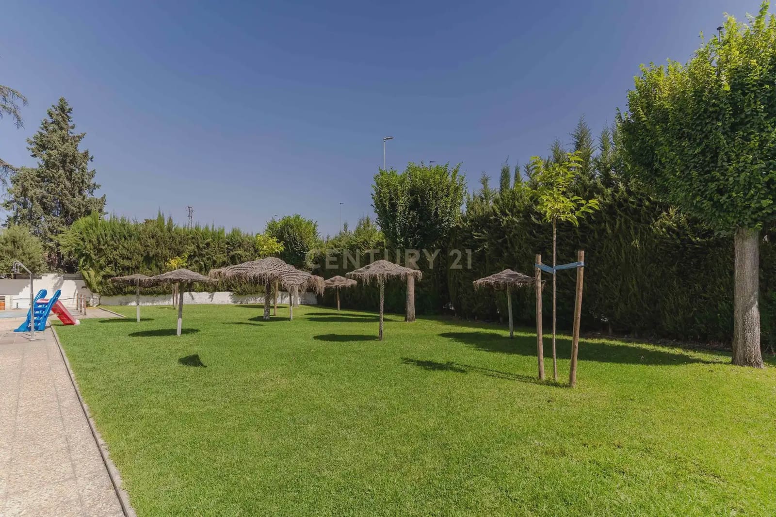 3 camera da letto Villetta Bifamiliare in vendita in Armilla con piscina - 349.000 € (Rif: 10048068)