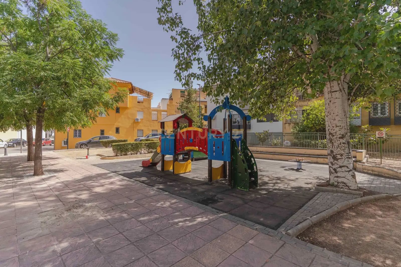 3 camera da letto Villetta Bifamiliare in vendita in Armilla con piscina - 349.000 € (Rif: 10048068)