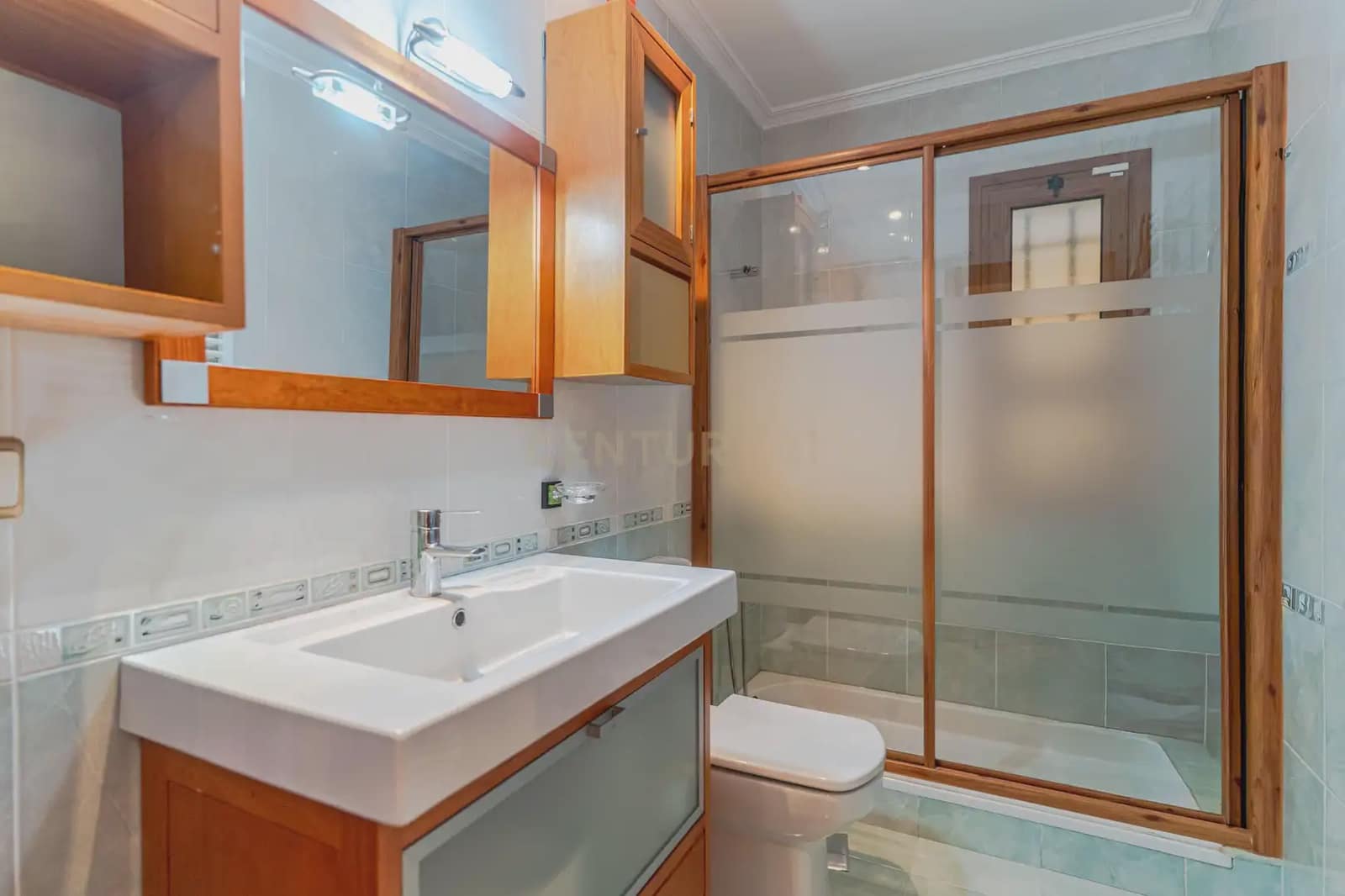 4 soveværelse Villa til salg i Baza med garage - € 625.000 (Ref: 10048459)