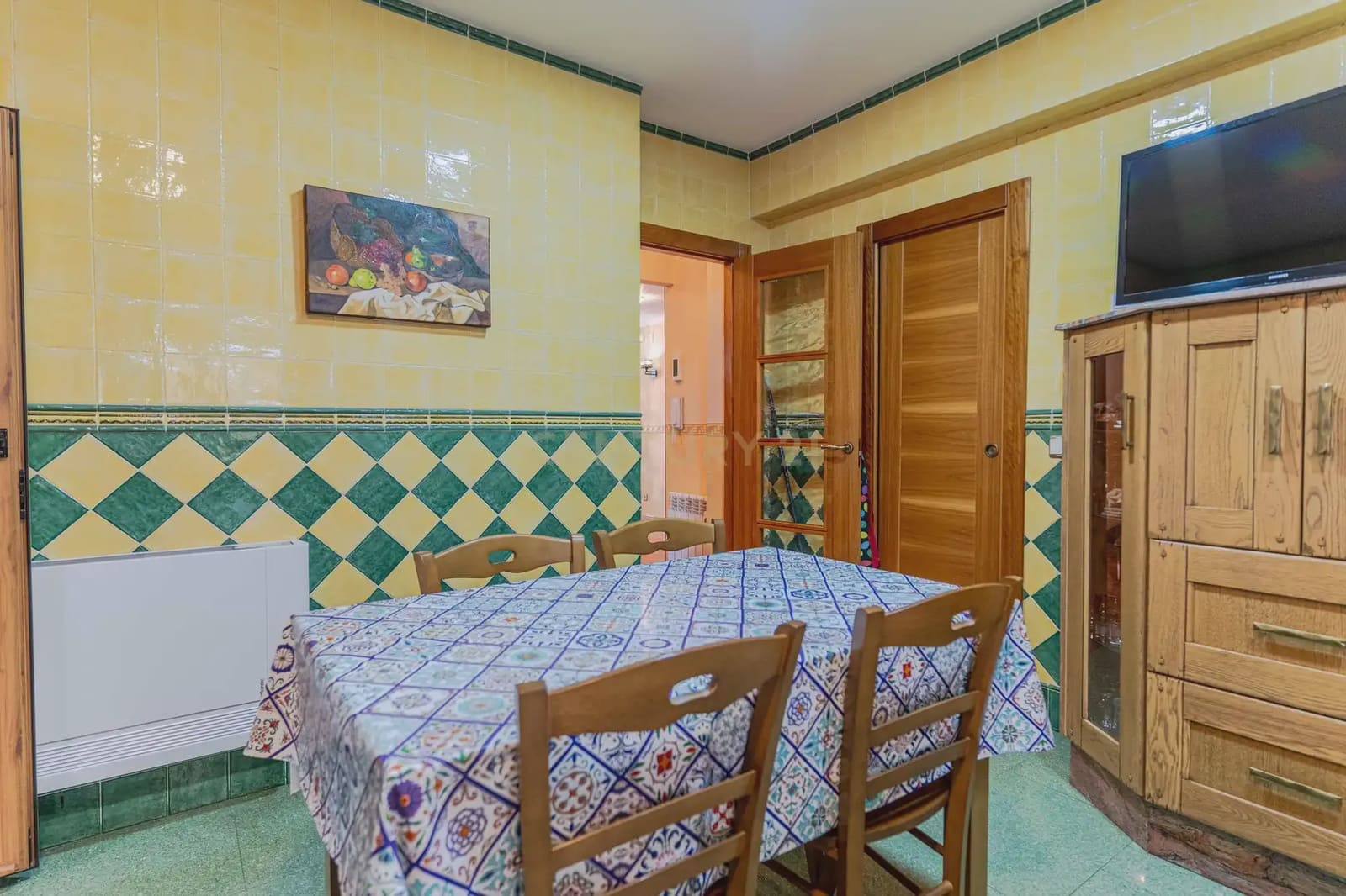 4 soveværelse Villa til salg i Baza med garage - € 625.000 (Ref: 10048459)