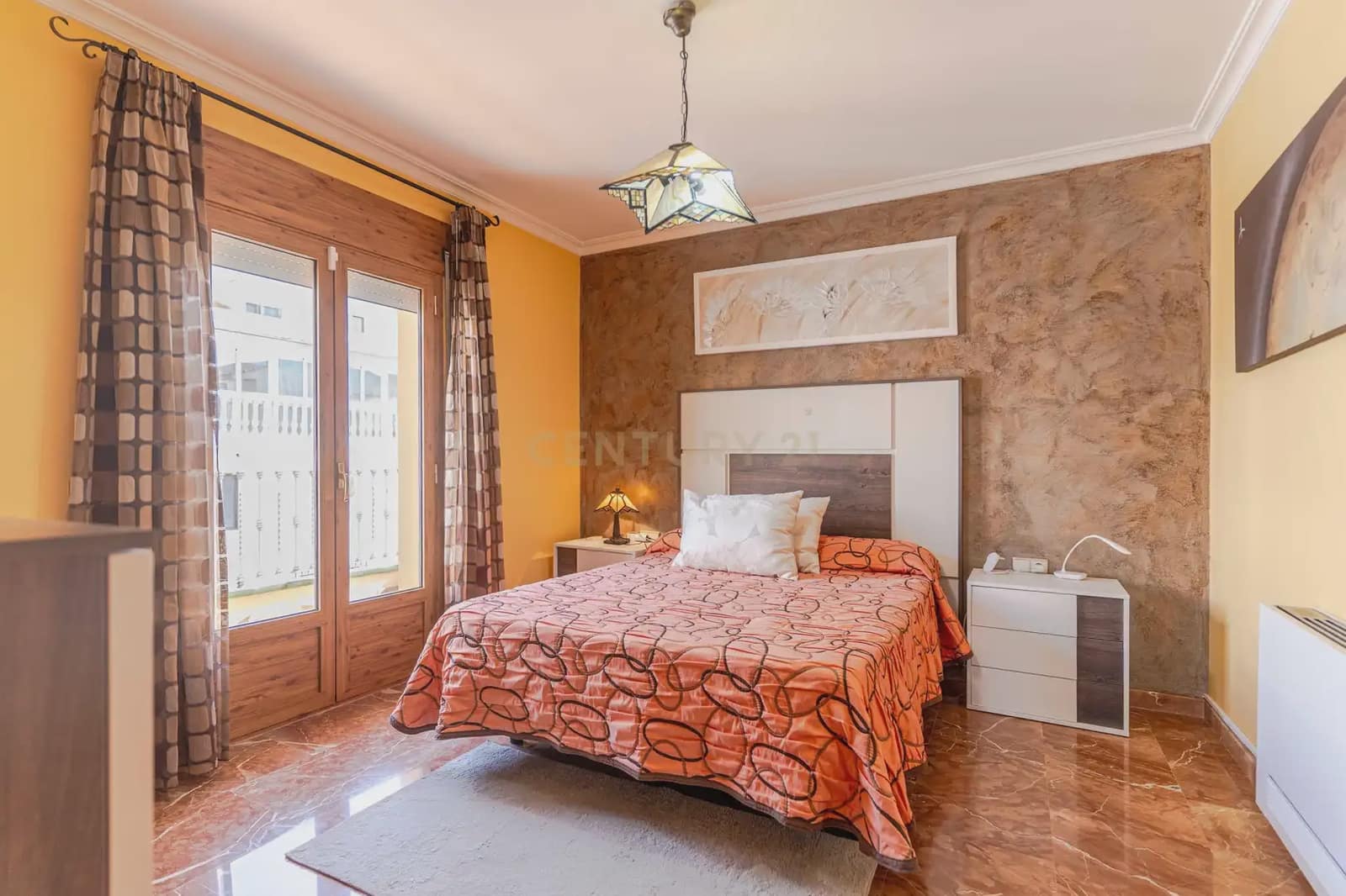 4 soveværelse Villa til salg i Baza med garage - € 625.000 (Ref: 10048459)
