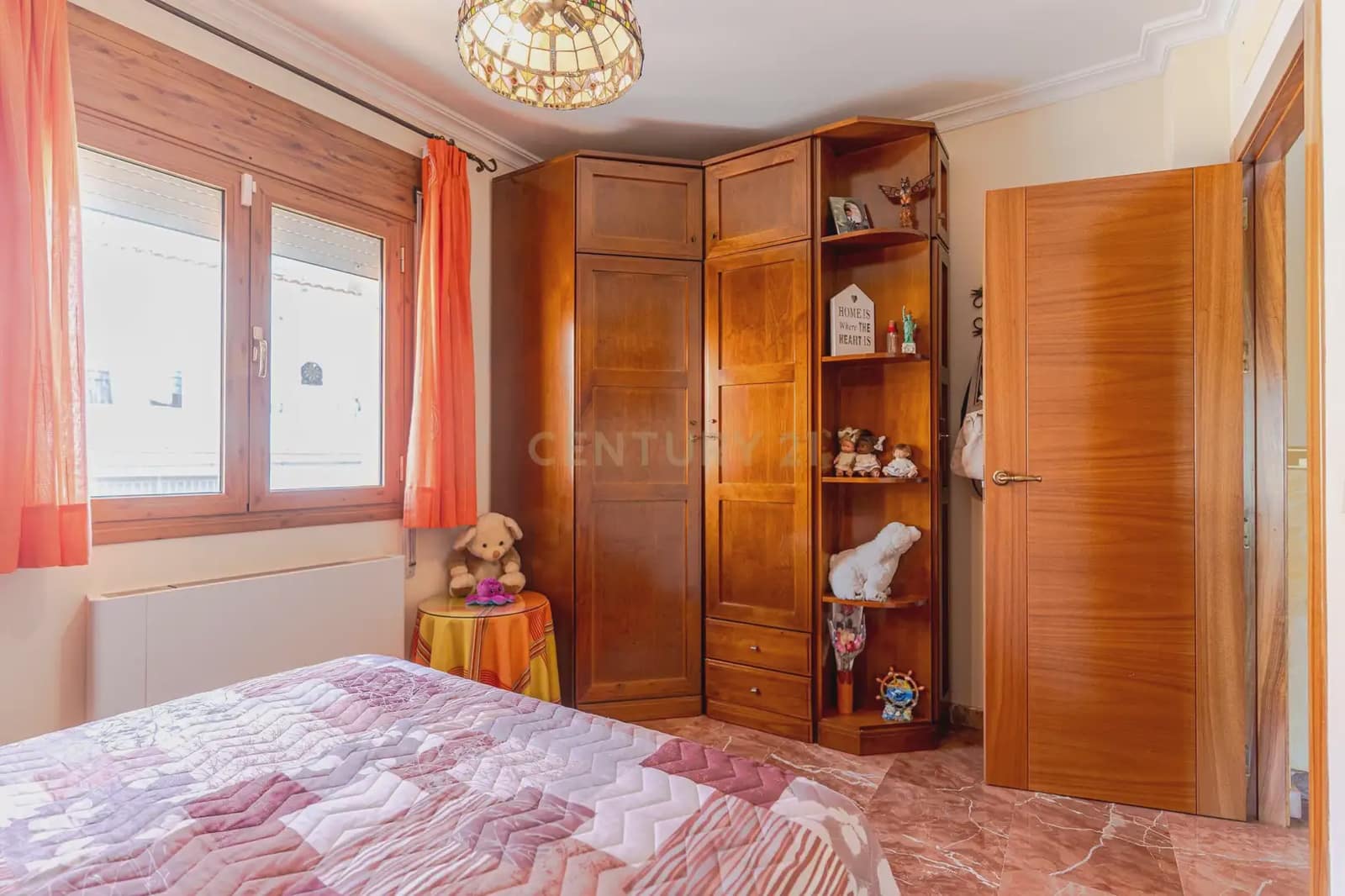 4 soveværelse Villa til salg i Baza med garage - € 625.000 (Ref: 10048459)