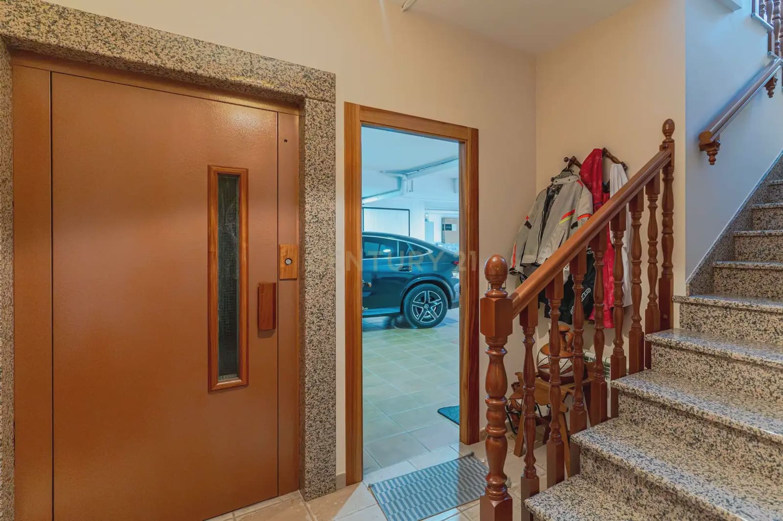 4 soveværelse Villa til salg i Baza med garage - € 625.000 (Ref: 10048459)