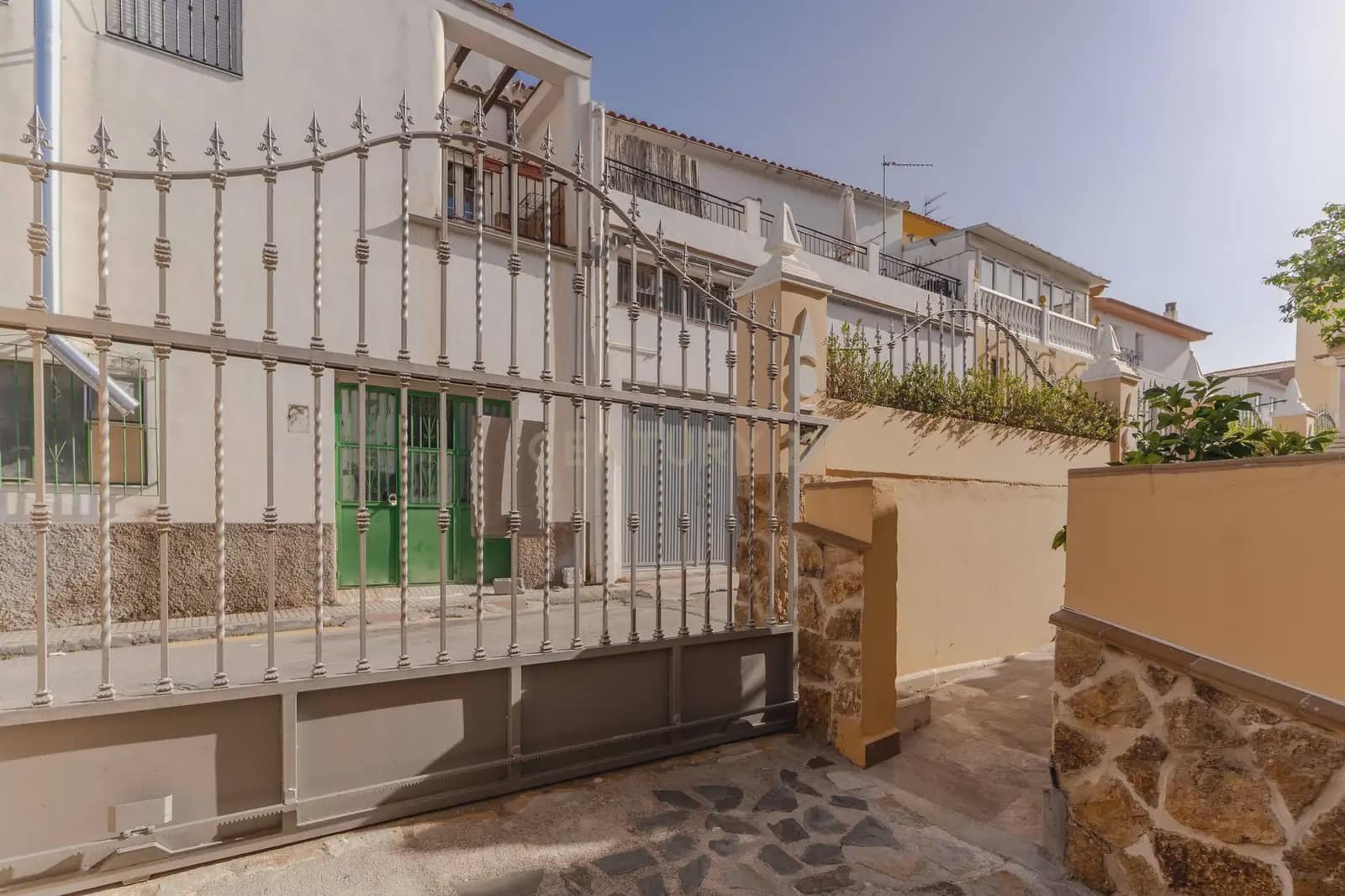 4 soveværelse Villa til salg i Baza med garage - € 625.000 (Ref: 10048459)