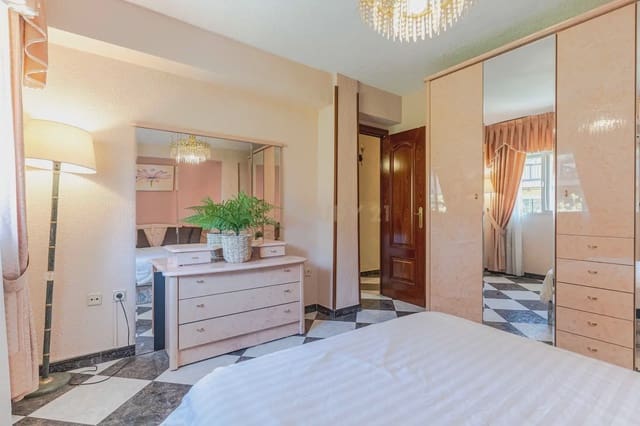 2 chambre Appartement à vendre à Camino de Ronda - Rosaleda, Grenade ville - 215 000 € (Ref: 10072873)