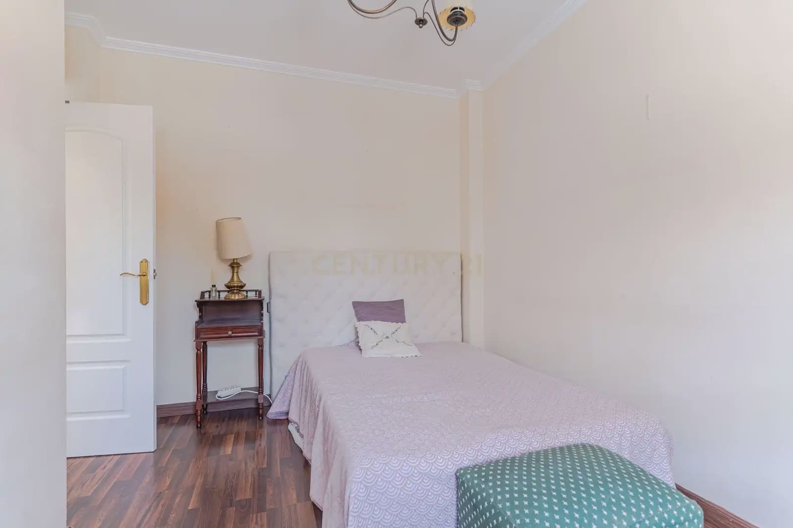 8 slaapkamer Finca/Landhuis te koop in Jaen stad met zwembad garage - € 449.900 (Ref: 10074657)