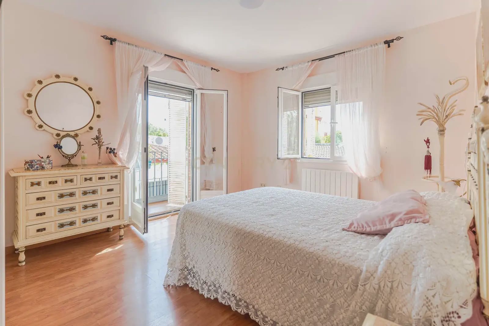 8 slaapkamer Finca/Landhuis te koop in Jaen stad met zwembad garage - € 449.900 (Ref: 10074657)