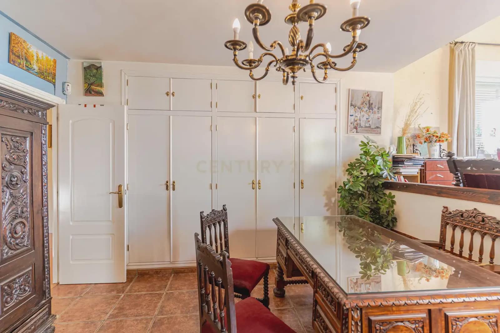 8 slaapkamer Finca/Landhuis te koop in Jaen stad met zwembad garage - € 449.900 (Ref: 10074657)