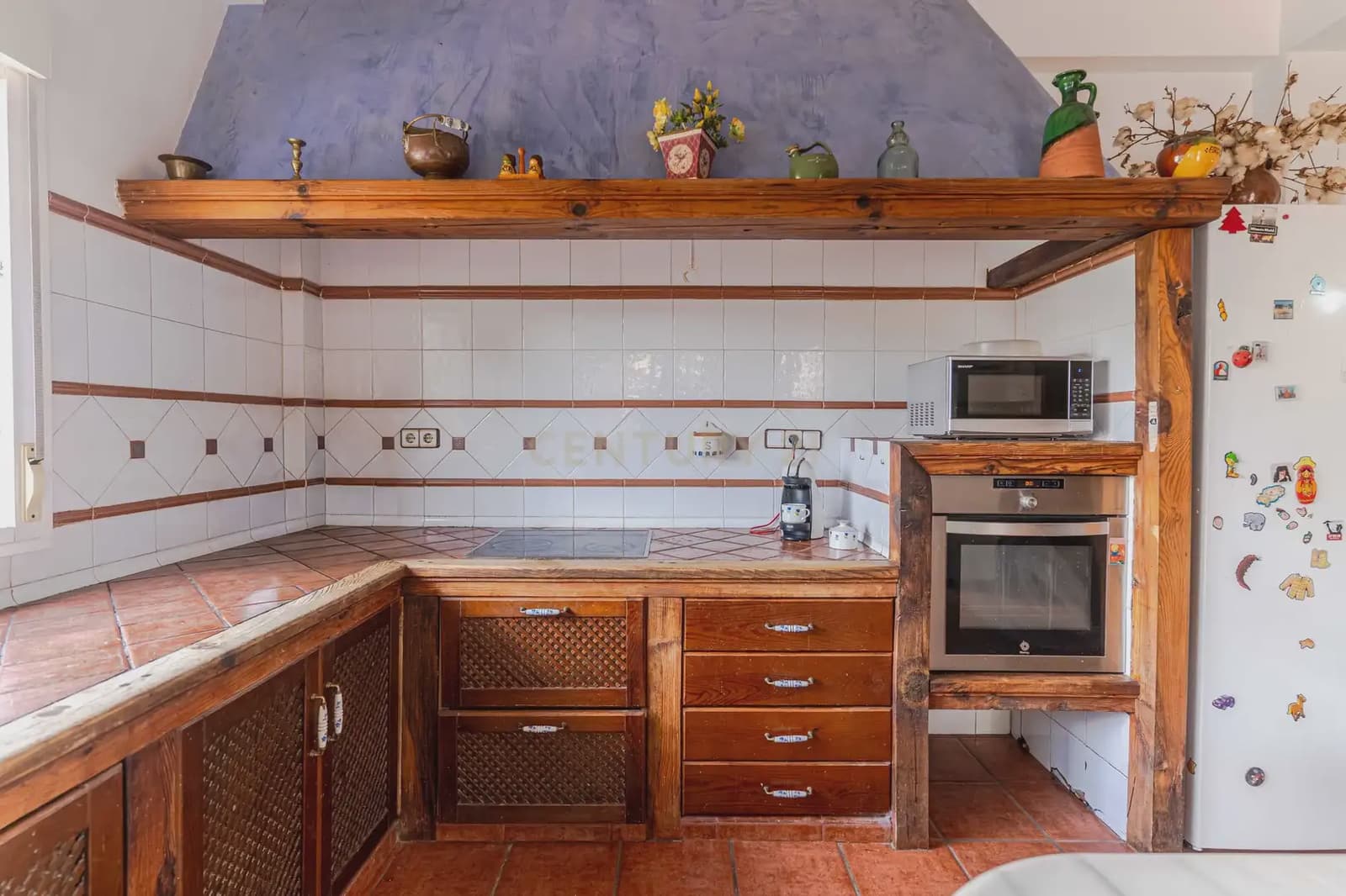 8 slaapkamer Finca/Landhuis te koop in Jaen stad met zwembad garage - € 449.900 (Ref: 10074657)