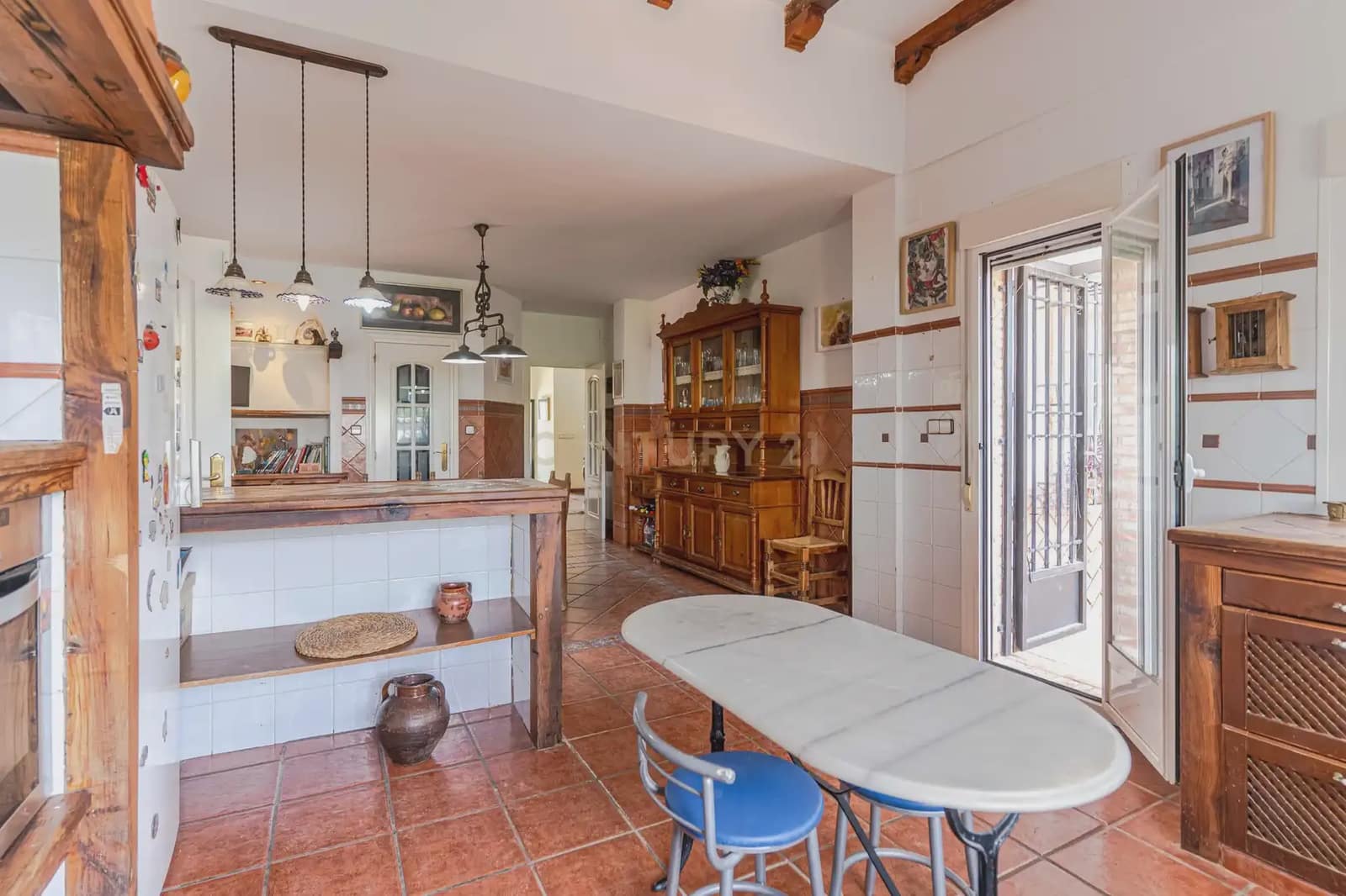 8 slaapkamer Finca/Landhuis te koop in Jaen stad met zwembad garage - € 449.900 (Ref: 10074657)