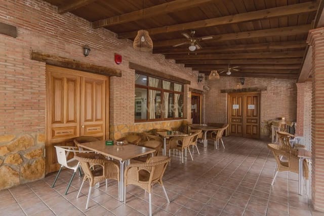 17 quarto Hotel para venda em Deifontes - 1 800 000 € (Ref: 10093946)