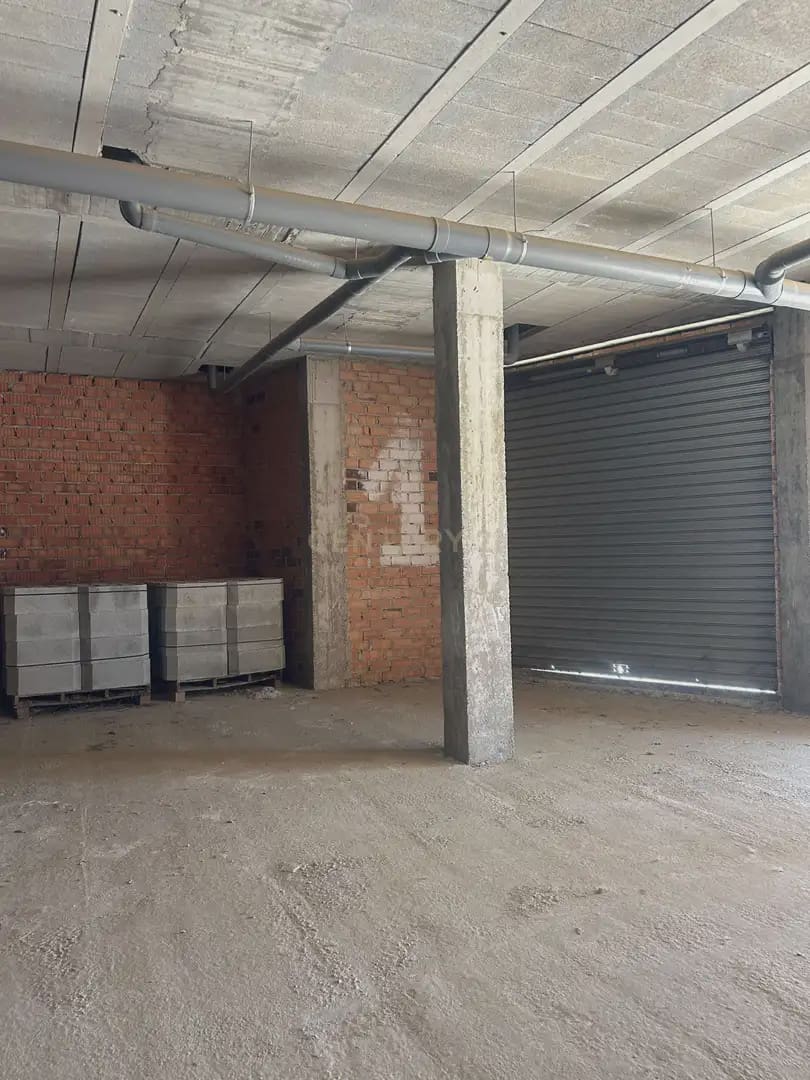 Commercial for sale in Santa Fe - € 250,000 (Ref: 10097366)