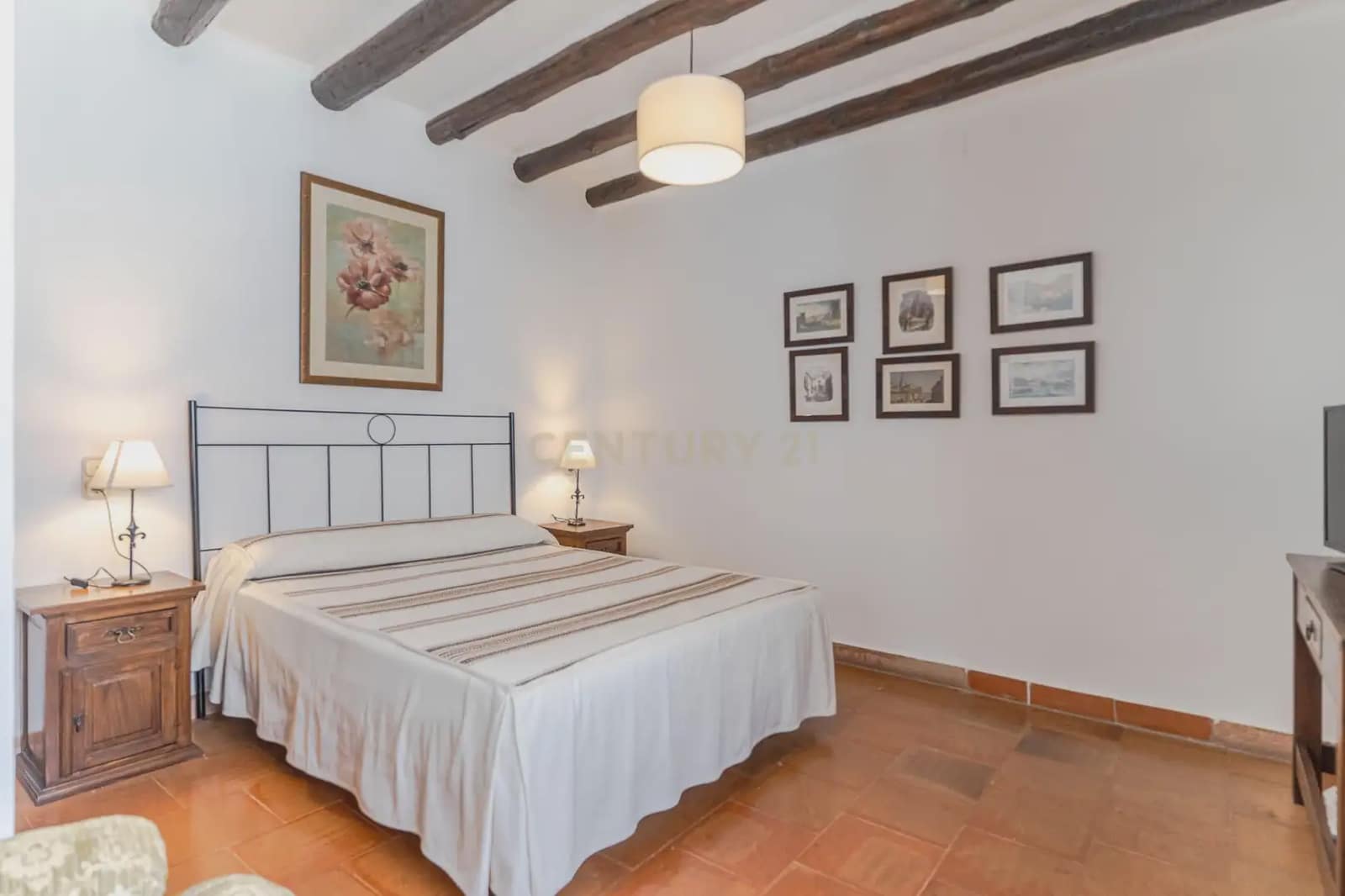 8 chambre Hôtel à vendre à La Taha avec garage - 700 000 € (Ref: 10100547)