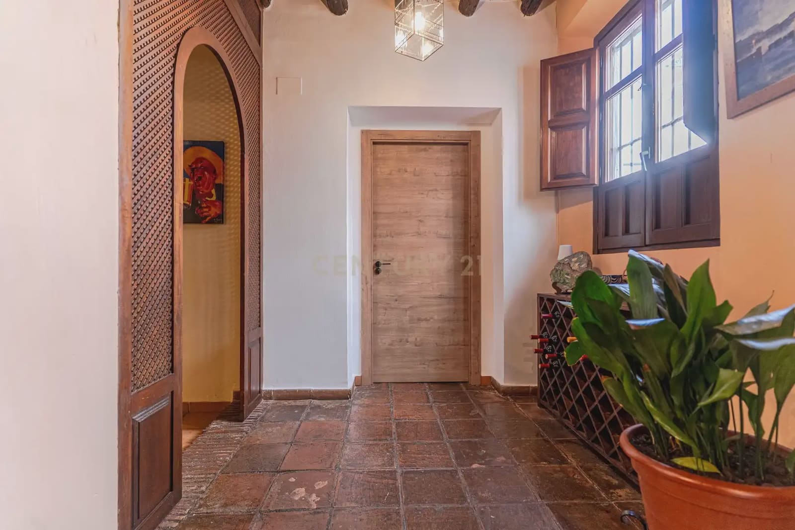8 chambre Hôtel à vendre à La Taha avec garage - 700 000 € (Ref: 10100547)