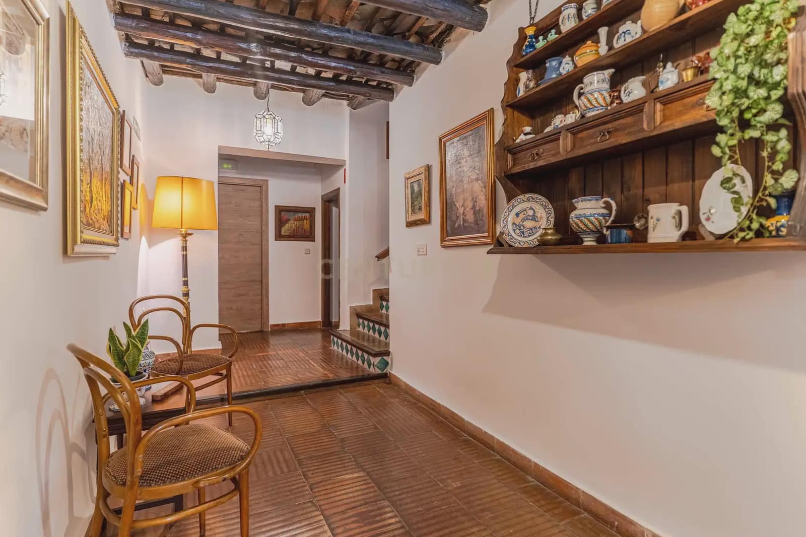 8 chambre Hôtel à vendre à La Taha avec garage - 700 000 € (Ref: 10100547)