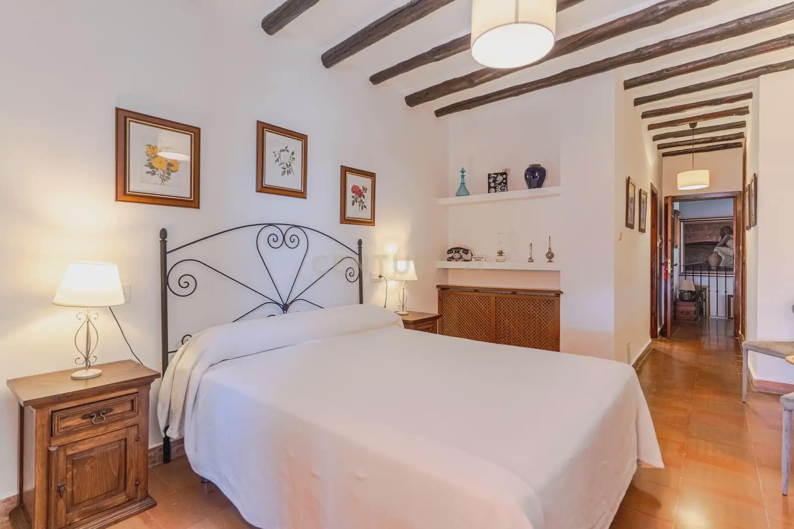 8 chambre Hôtel à vendre à La Taha avec garage - 700 000 € (Ref: 10100547)