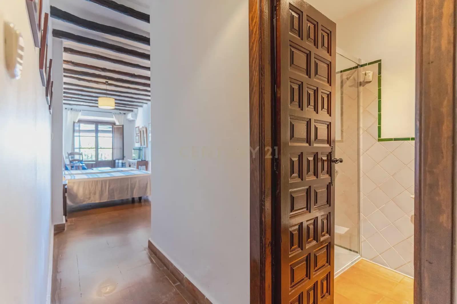 8 chambre Hôtel à vendre à La Taha avec garage - 700 000 € (Ref: 10100547)
