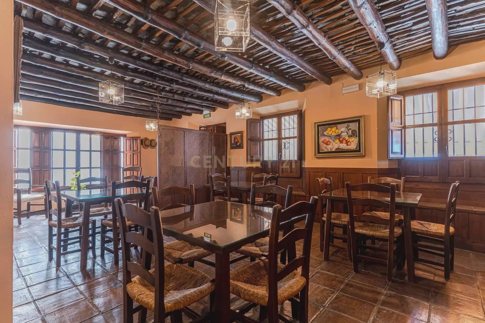 8 chambre Hôtel à vendre à La Taha avec garage - 700 000 € (Ref: 10100547)