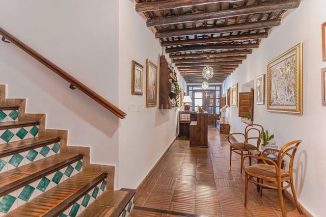 8 chambre Hôtel à vendre à Pitres, La Taha avec garage - 700 000 € (Ref: 10100547)