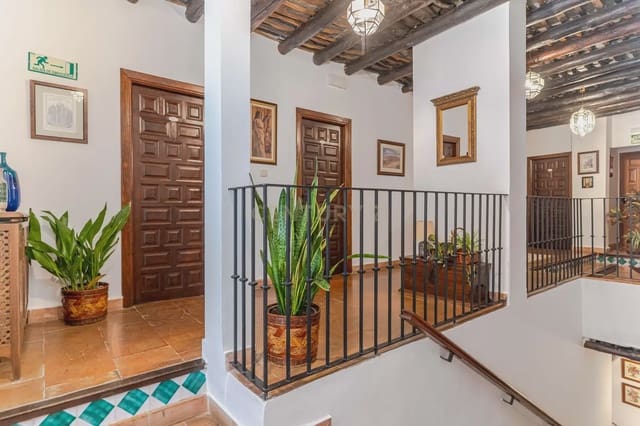 8 chambre Hôtel à vendre à Pitres, La Taha avec garage - 700 000 € (Ref: 10100547)