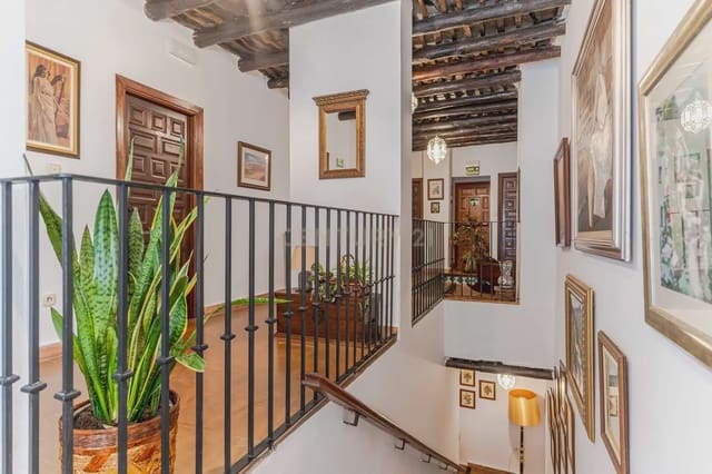 8 chambre Hôtel à vendre à Pitres, La Taha avec garage - 700 000 € (Ref: 10100547)