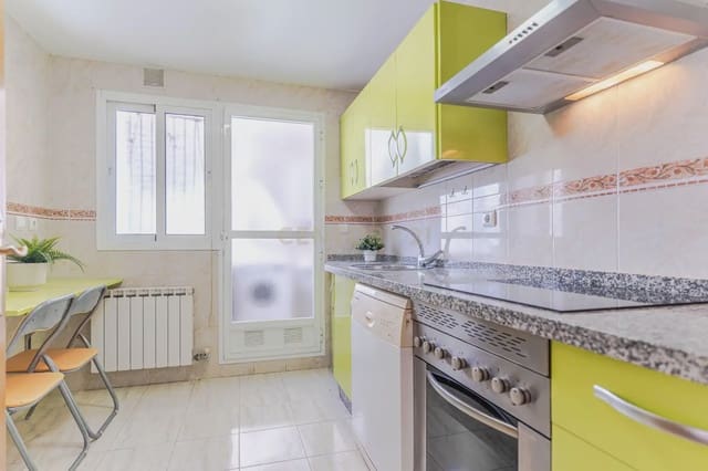 2 slaapkamer Penthouse te koop in Churriana de la Vega met zwembad garage - € 220.000 (Ref: 10102872)