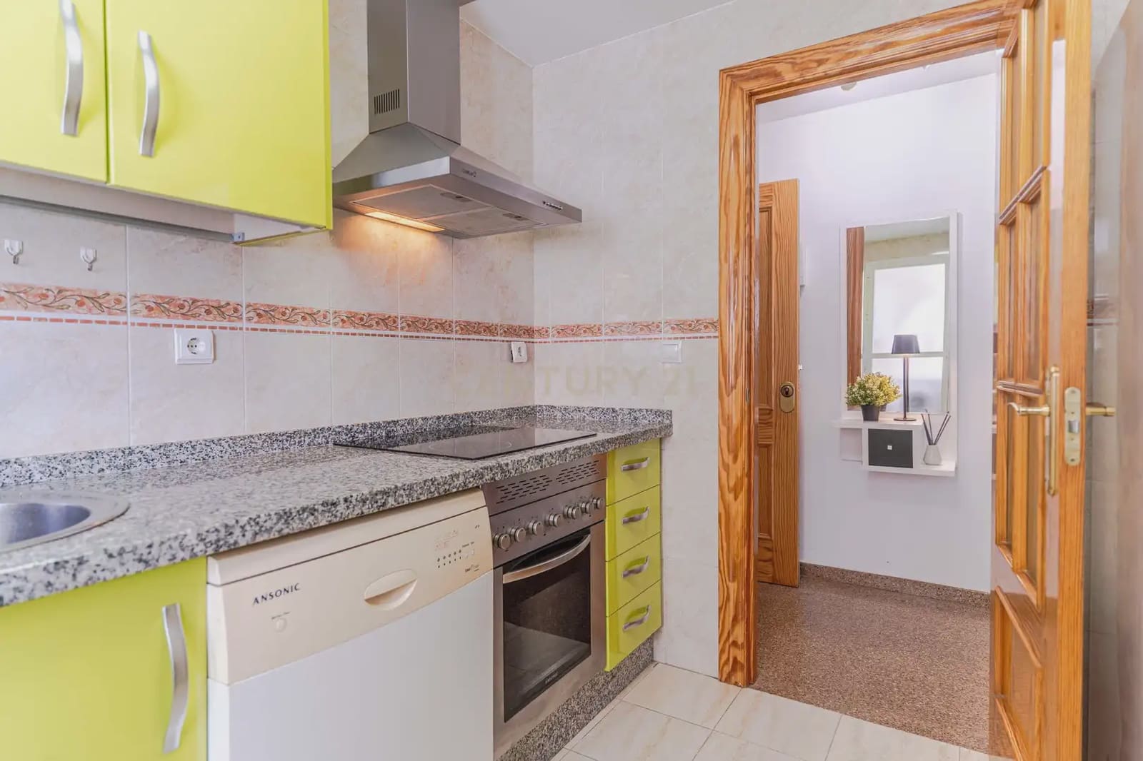 2 slaapkamer Penthouse te koop in Churriana de la Vega met zwembad garage - € 220.000 (Ref: 10102872)