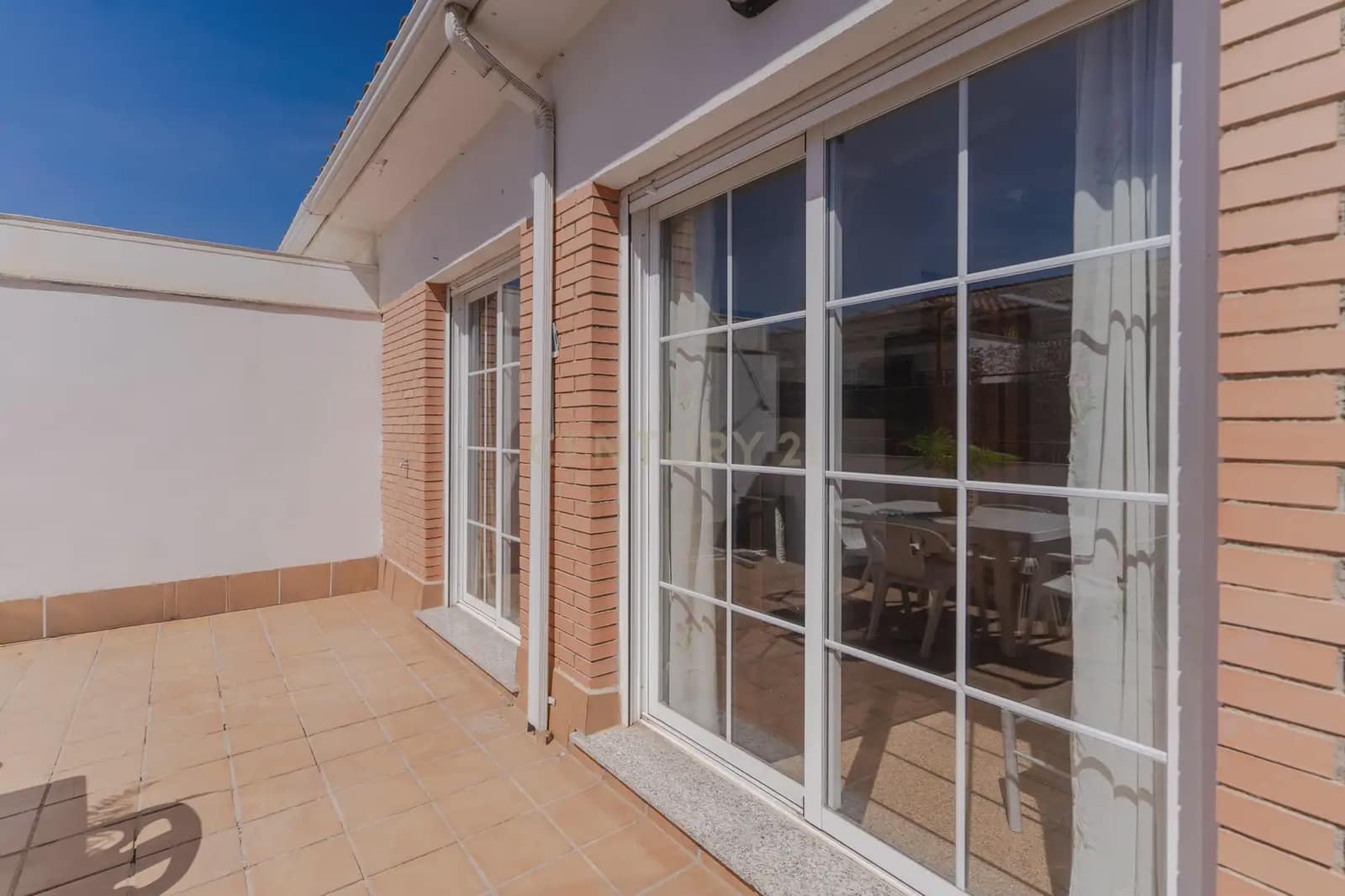2 slaapkamer Penthouse te koop in Churriana de la Vega met zwembad garage - € 220.000 (Ref: 10102872)