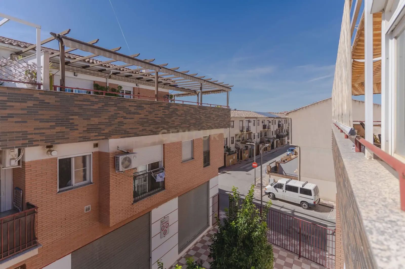 2 slaapkamer Penthouse te koop in Churriana de la Vega met zwembad garage - € 220.000 (Ref: 10102872)