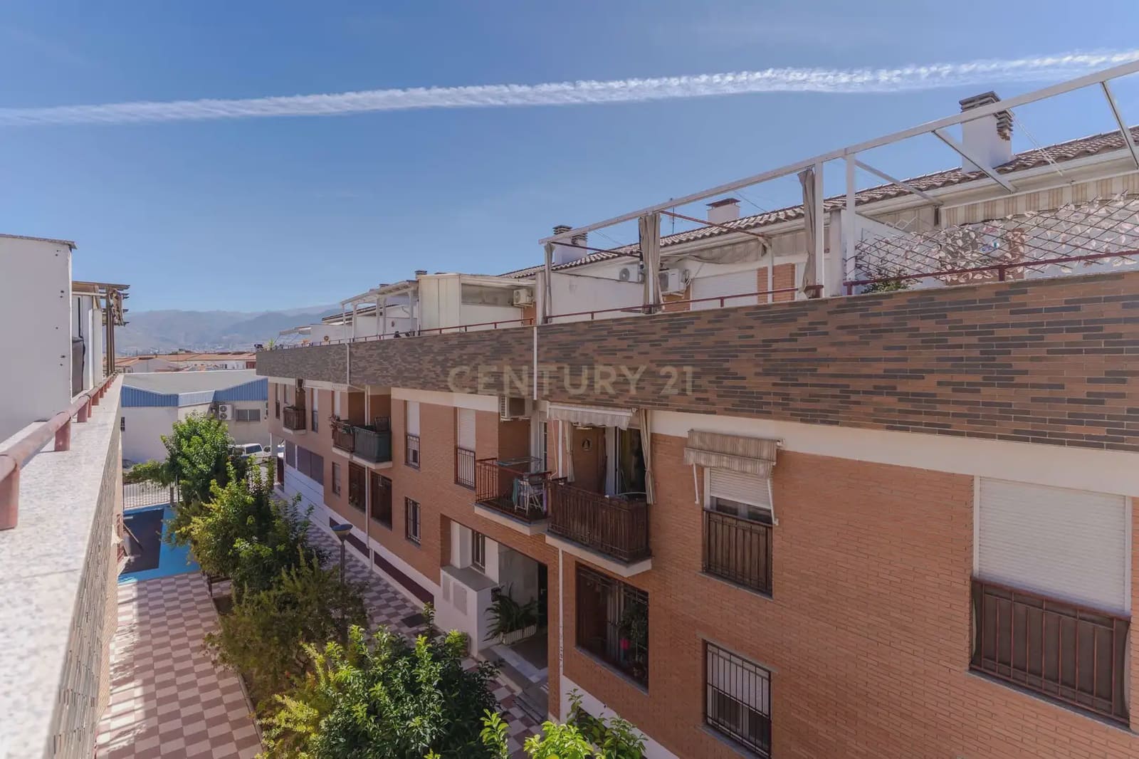2 slaapkamer Penthouse te koop in Churriana de la Vega met zwembad garage - € 220.000 (Ref: 10102872)