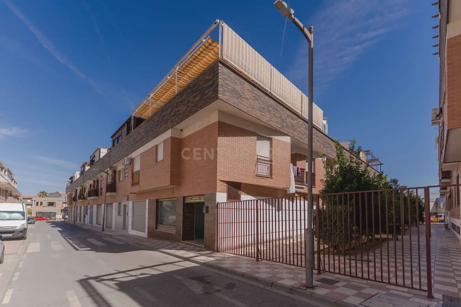 2 slaapkamer Penthouse te koop in Churriana de la Vega met zwembad garage - € 220.000 (Ref: 10102872)