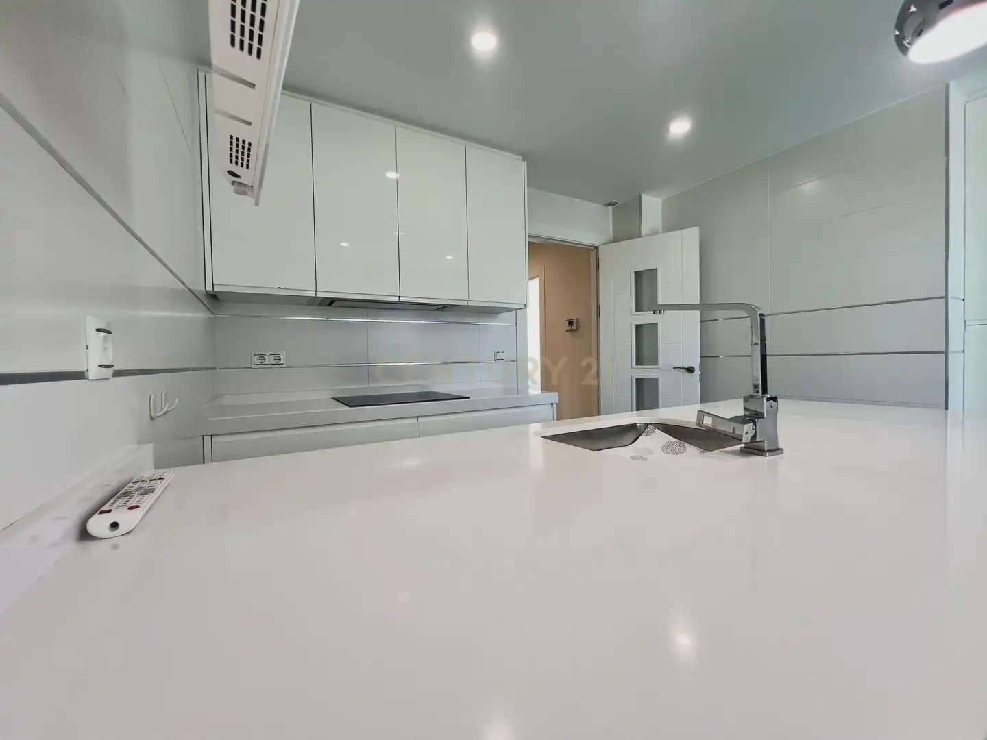 5 bedroom Villa for rent in Ogijares with pool garage - € 2,700 (Ref: 10104316)