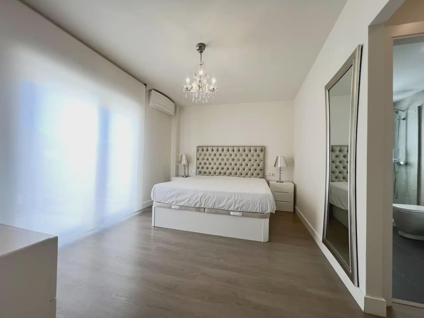 5 bedroom Villa for rent in Ogijares with pool garage - € 2,700 (Ref: 10104316)