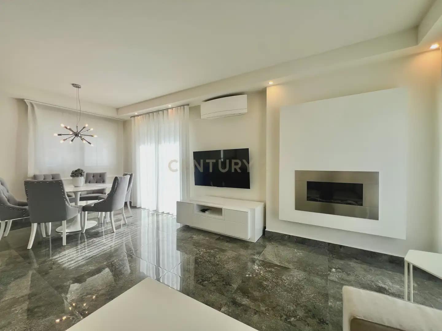 5 bedroom Villa for rent in Ogijares with pool garage - € 2,700 (Ref: 10104316)