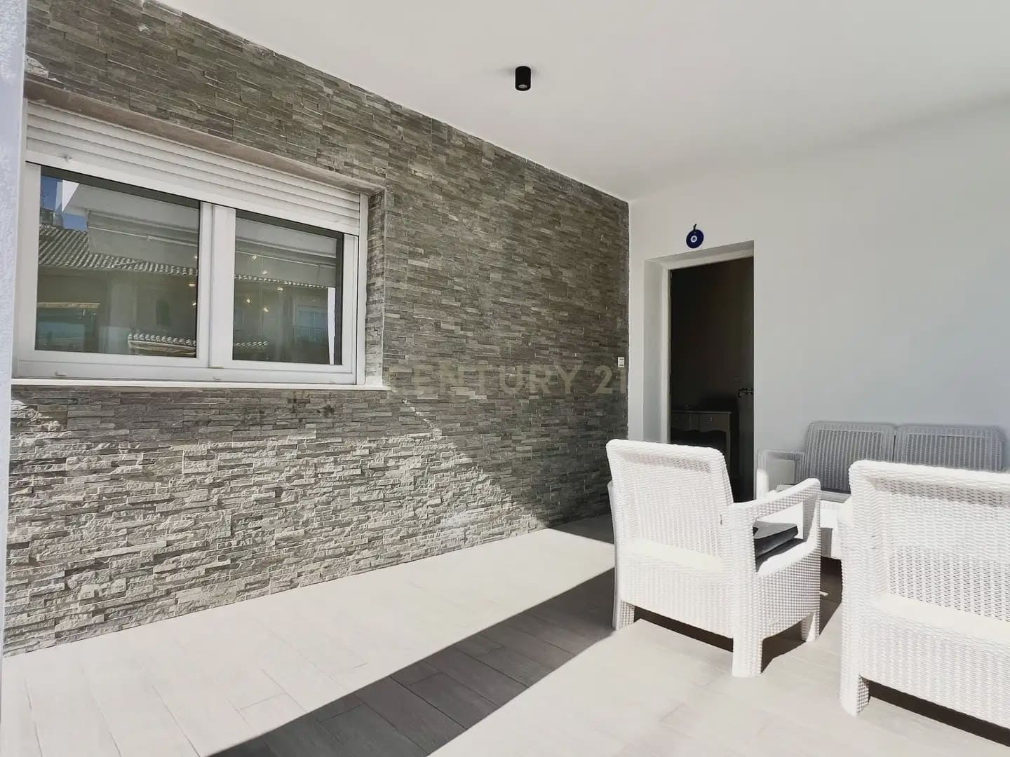 5 bedroom Villa for rent in Ogijares with pool garage - € 2,700 (Ref: 10104316)