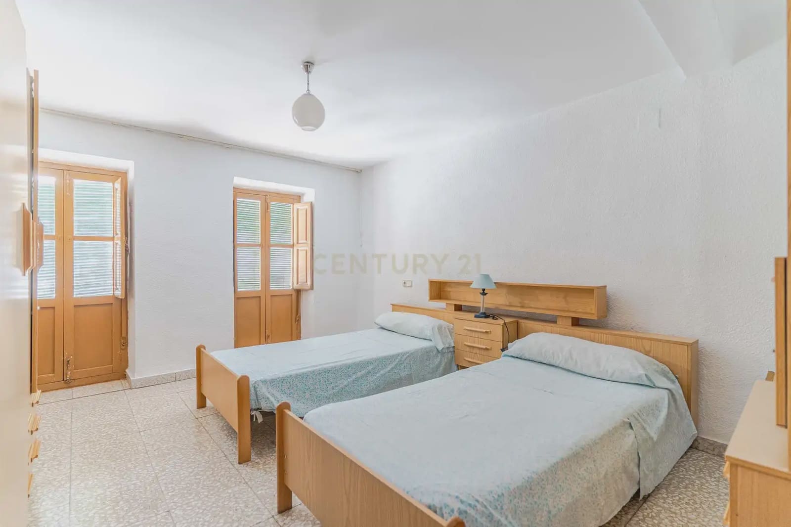 2 sovrum Restaurang/Bar till salu i Pinos Puente - 87 000 € (Ref: 10113578)