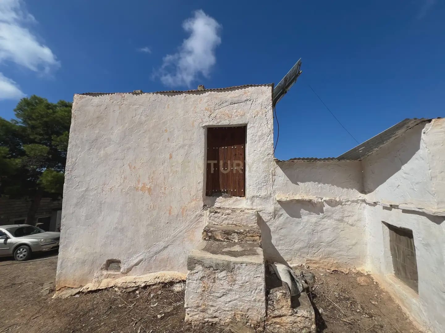 3 bedroom Finca/Country House for sale in Albunol - € 44,000 (Ref: 10117516)