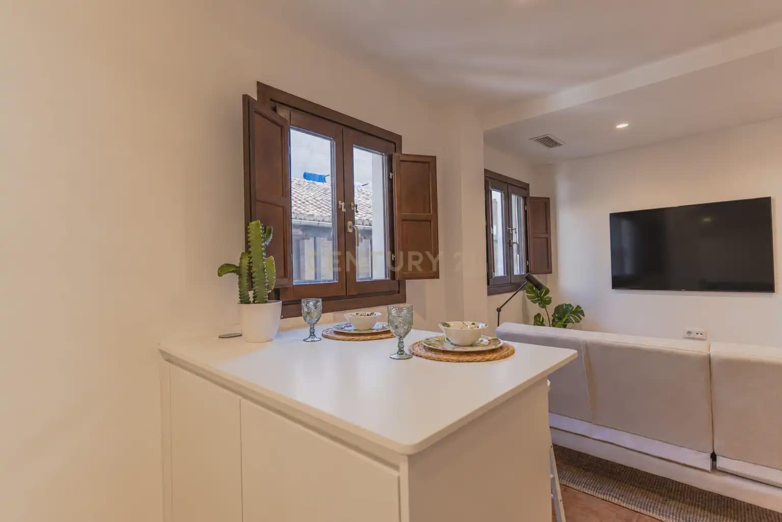 Piso de 1 habitación en Granada ciudad en alquiler - 900 € (Ref: 10121064)