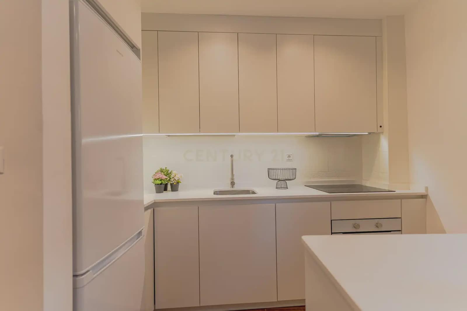 Piso de 1 habitación en Granada ciudad en alquiler - 900 € (Ref: 10121064)