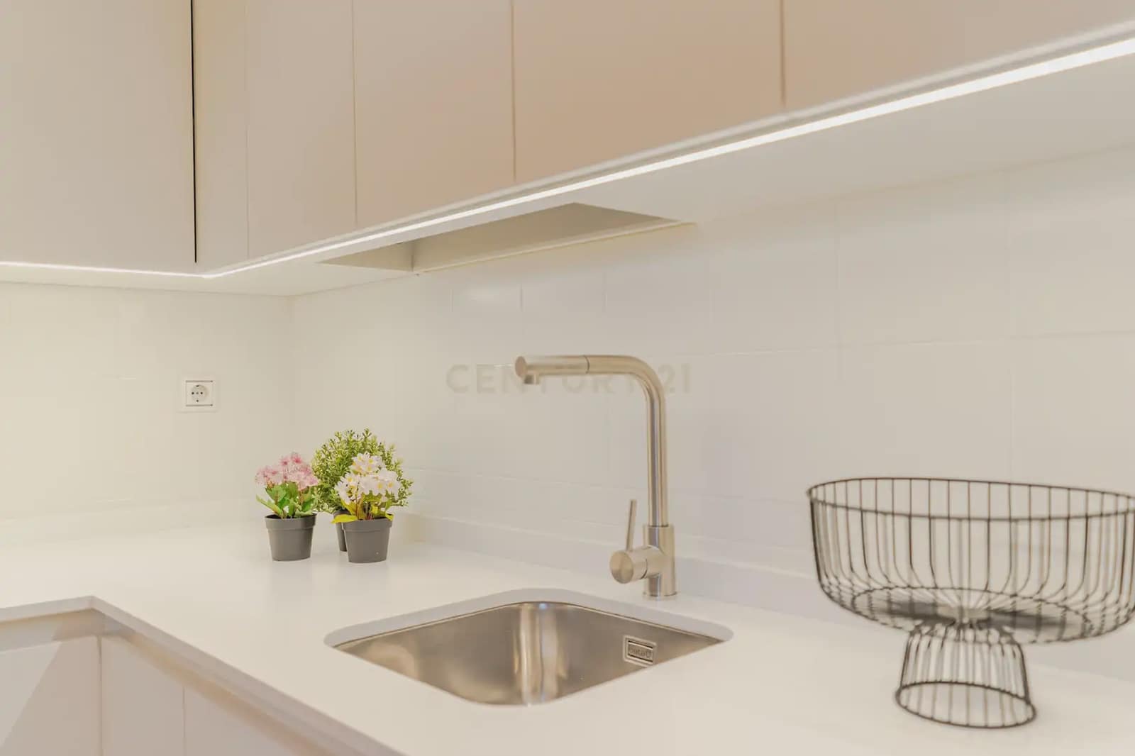 Piso de 1 habitación en Granada ciudad en alquiler - 900 € (Ref: 10121064)