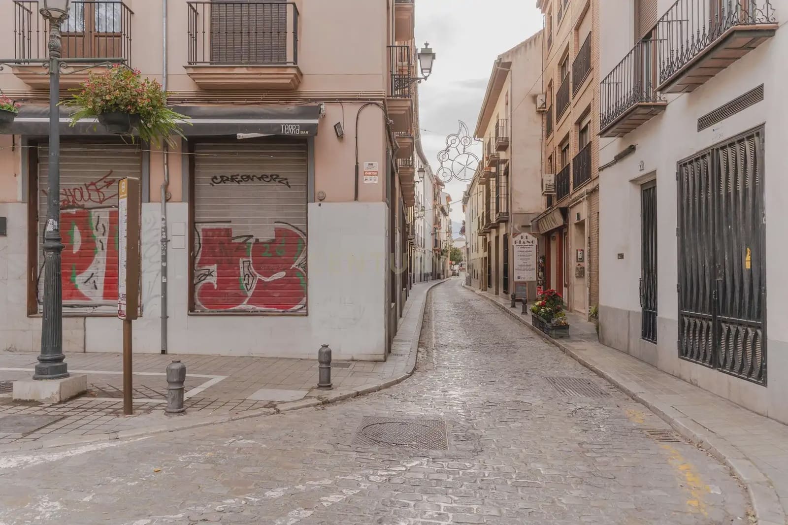 Piso de 1 habitación en Granada ciudad en alquiler - 900 € (Ref: 10121064)
