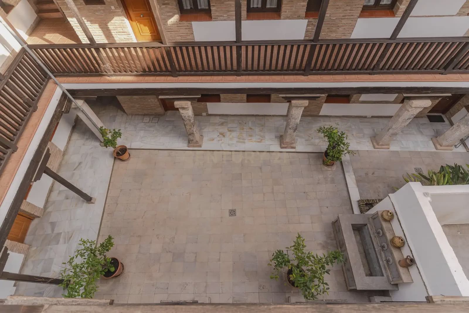Piso de 1 habitación en Granada ciudad en alquiler - 900 € (Ref: 10121064)