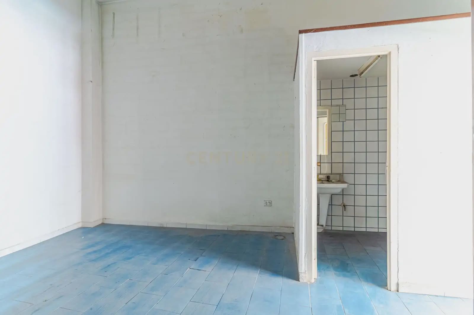 Commercial for sale in Jaen city - € 70,000 (Ref: 10124798)