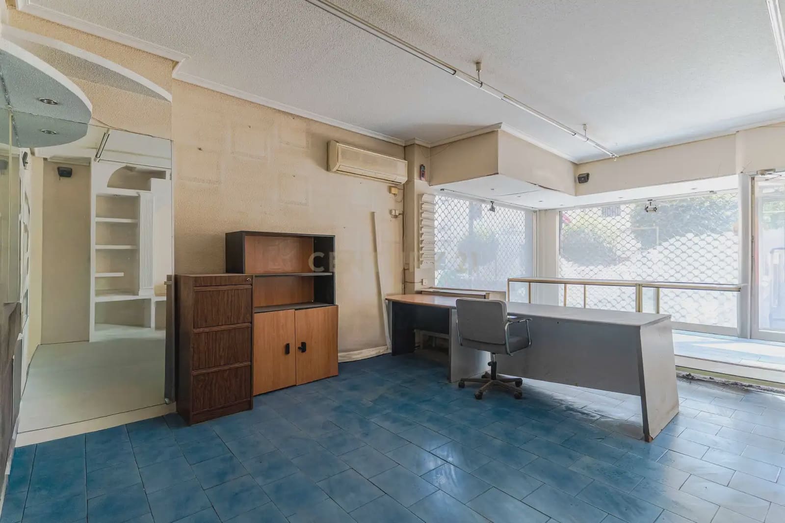 Commercial for sale in Jaen city - € 70,000 (Ref: 10124798)