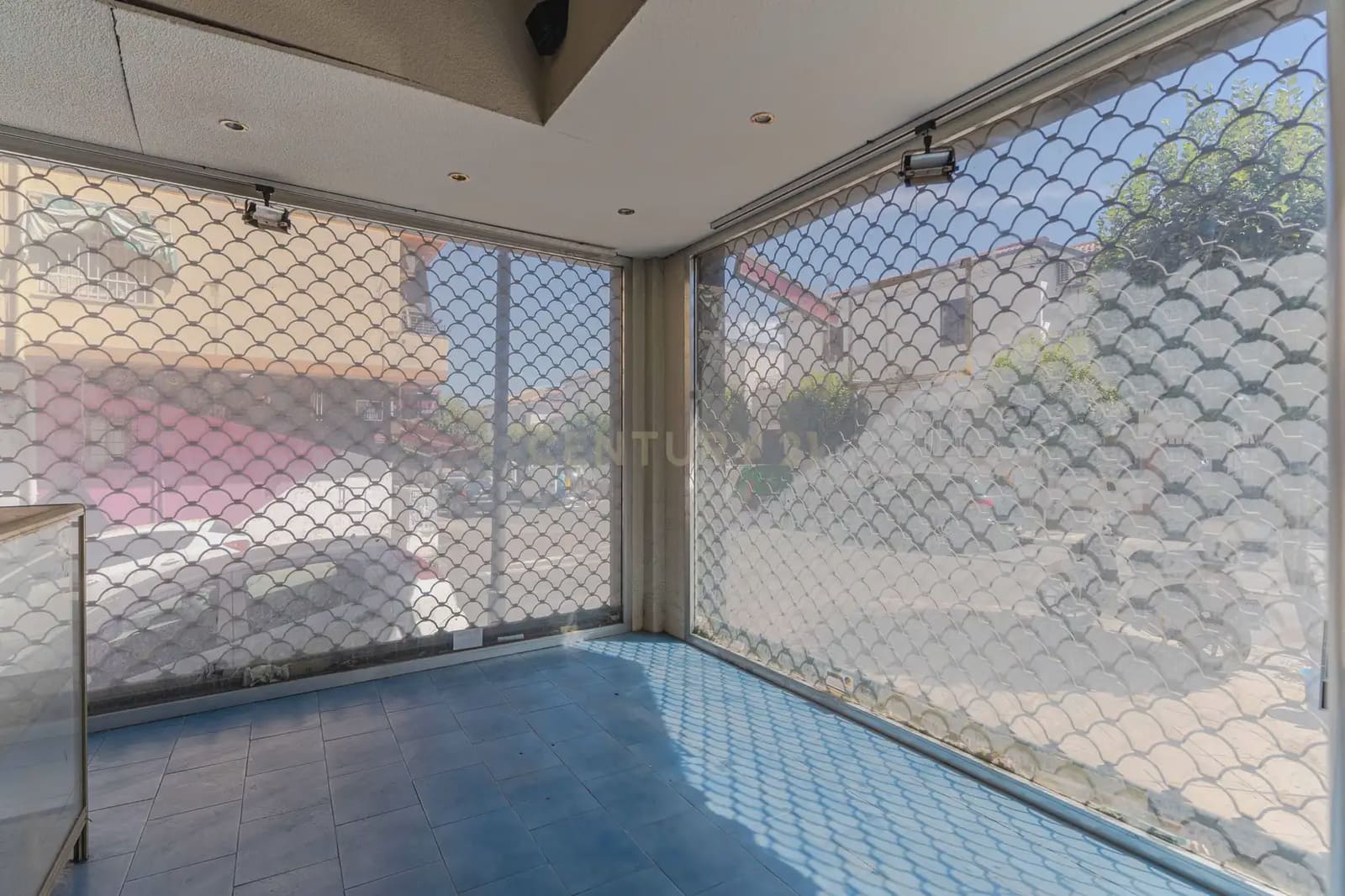 Commercial for sale in Jaen city - € 70,000 (Ref: 10124798)