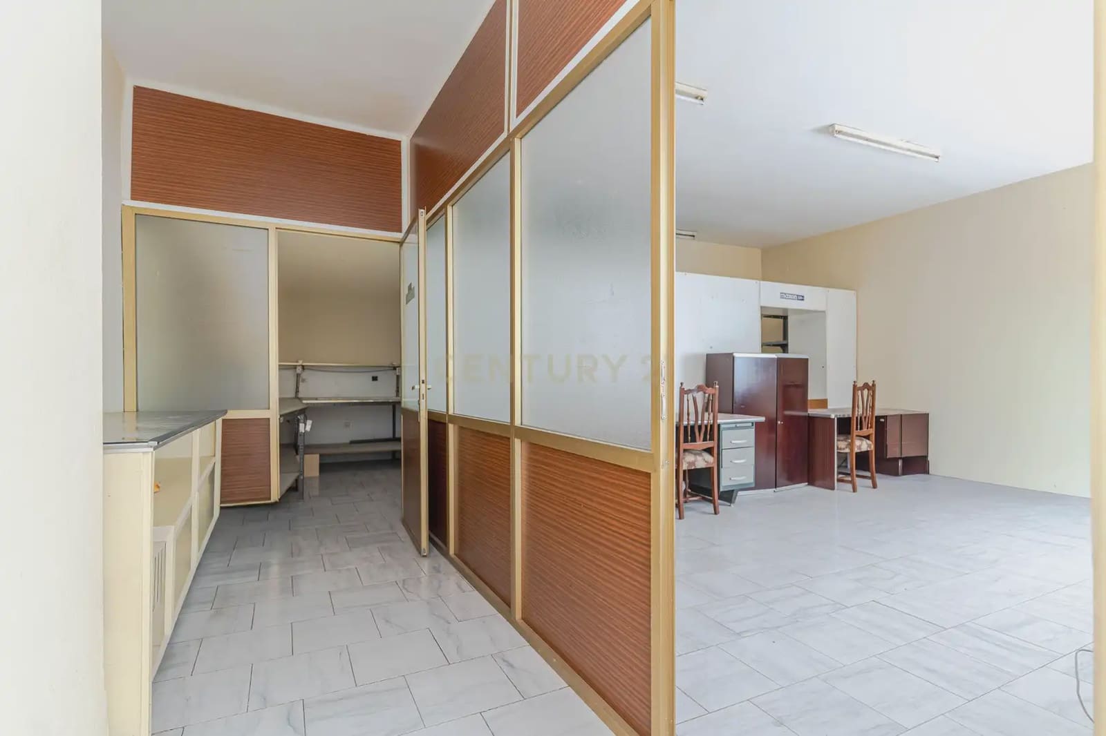 Commercial for sale in Jaen city - € 85,000 (Ref: 10124799)