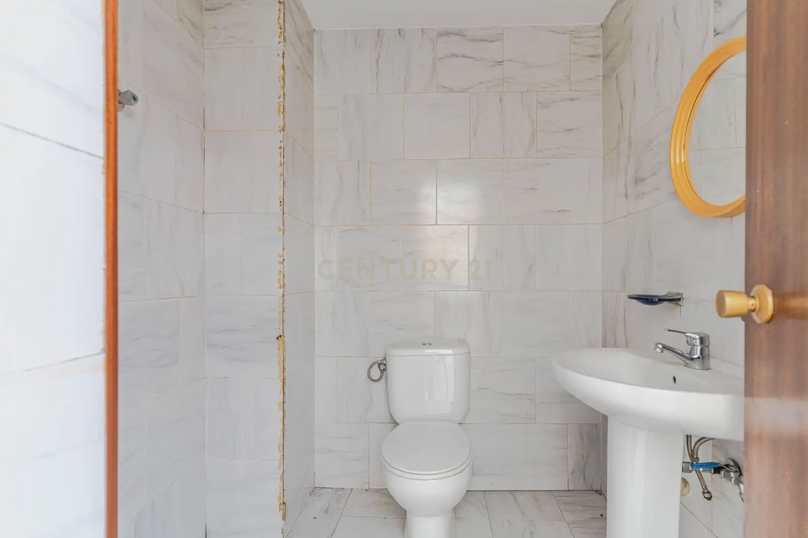 Commercial for sale in Jaen city - € 85,000 (Ref: 10124799)