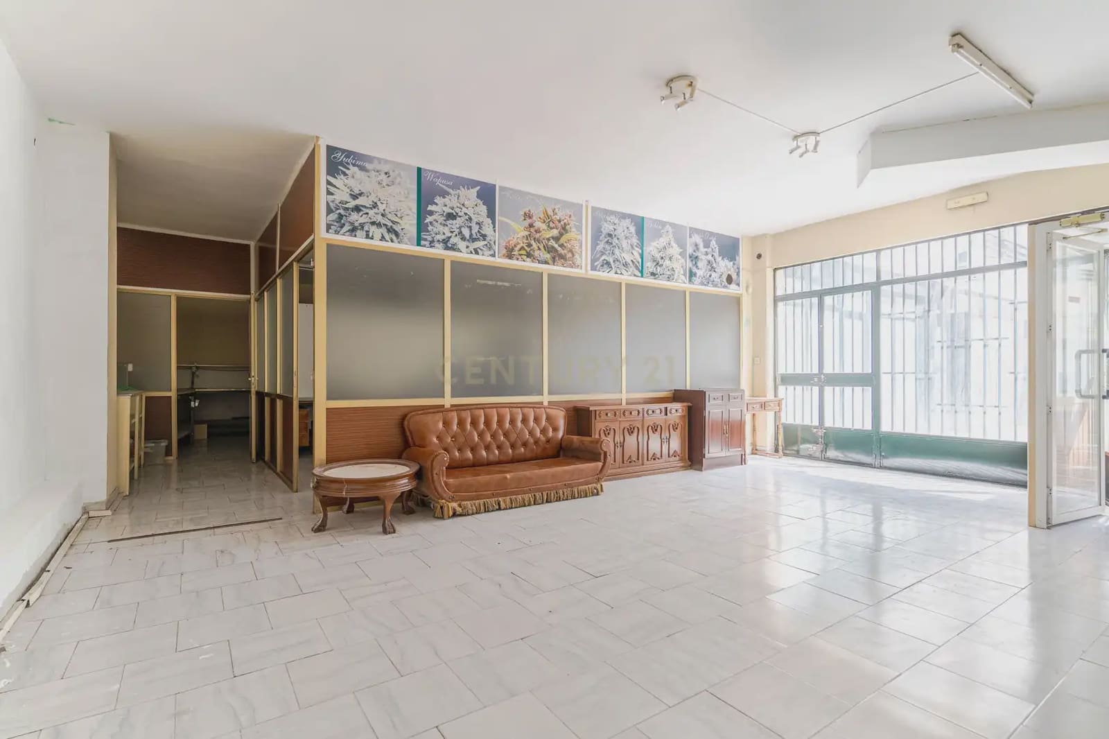 Commercial for sale in Jaen city - € 85,000 (Ref: 10124799)