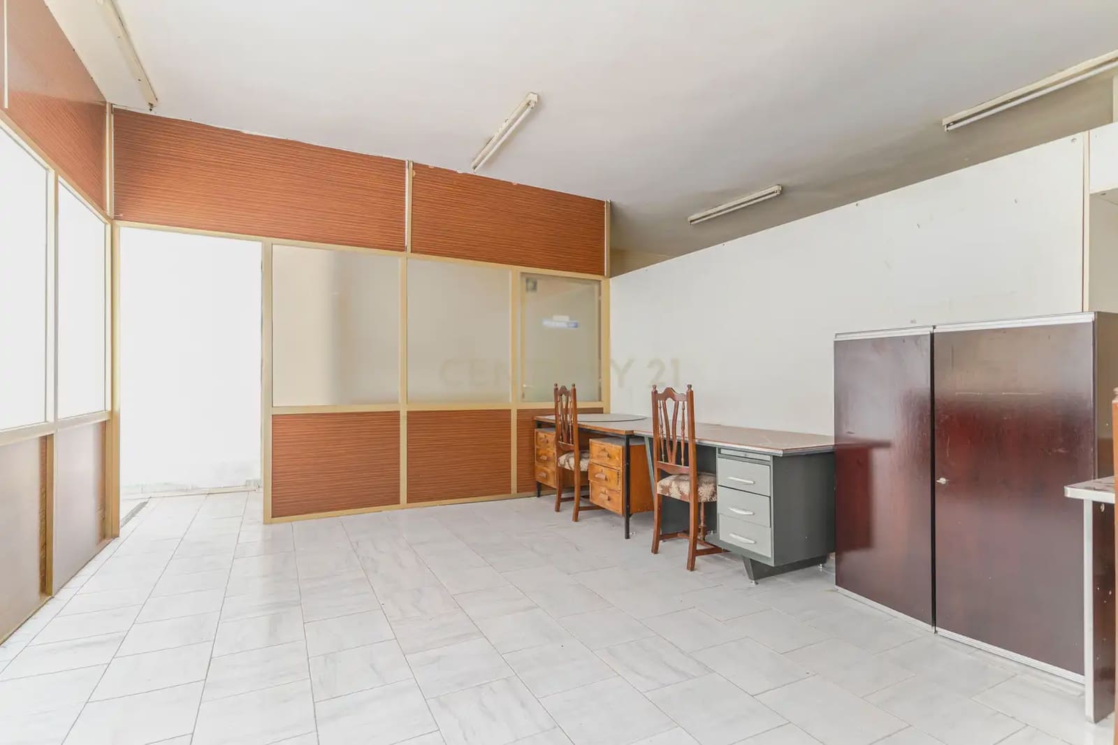Commercial for sale in Jaen city - € 85,000 (Ref: 10124799)